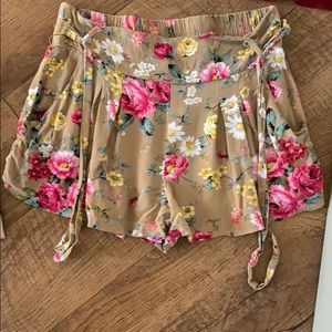 Flowy floral shorts